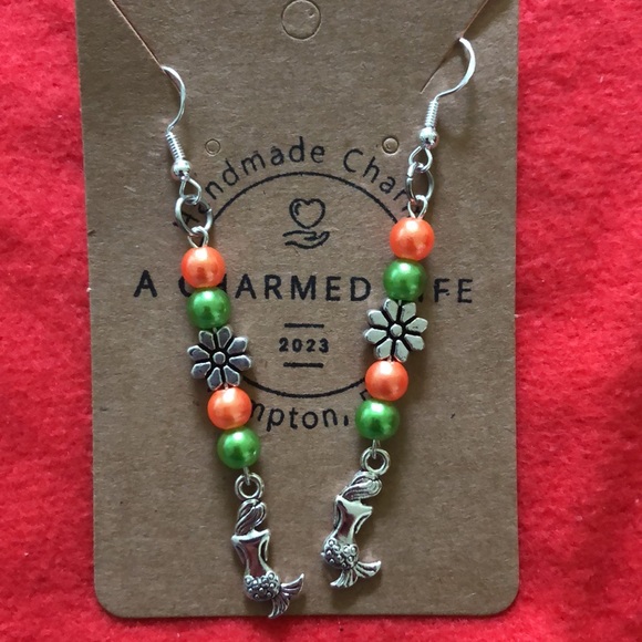 “Shoulder Drop” Beaded Dangle Earrings. Handmade by A Charmed Life - Picture 6 of 7